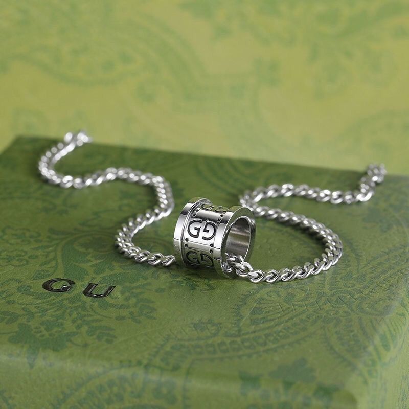 GUCCI（グッチ）ネックレス