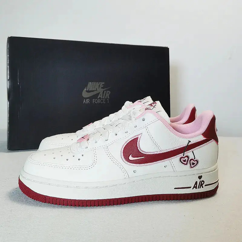 【新作】★ナイキ★WMNS AIR FORCE 1 LOW エアフォースワン バレンタイン