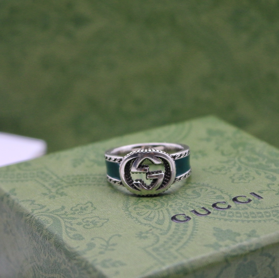 GUCCI インターロッキングG リング