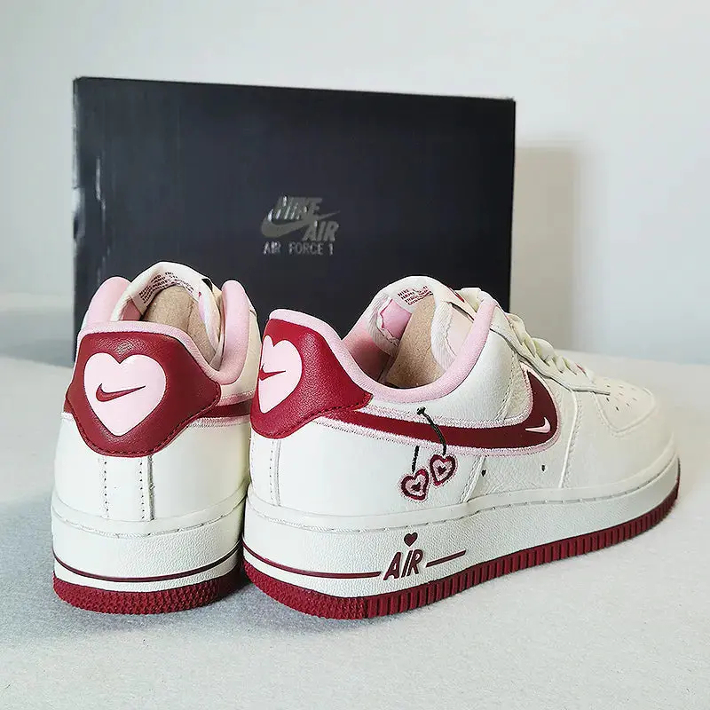 【新作】★ナイキ★WMNS AIR FORCE 1 LOW エアフォースワン バレンタイン