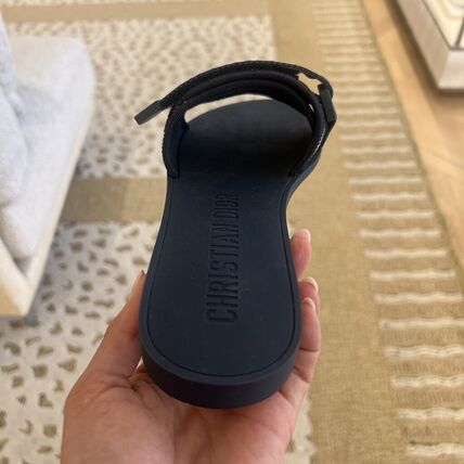 6万取引突破★UPS速達便利用!【DIOR】Dioriviera サンダル