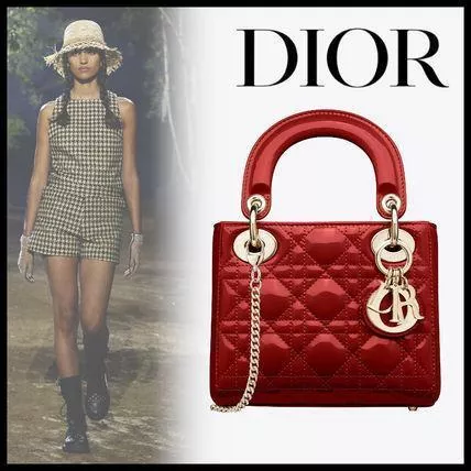 ミニ チェリーレッド カナージュ “LADY ディオール” パテントカーフスキン バッグ