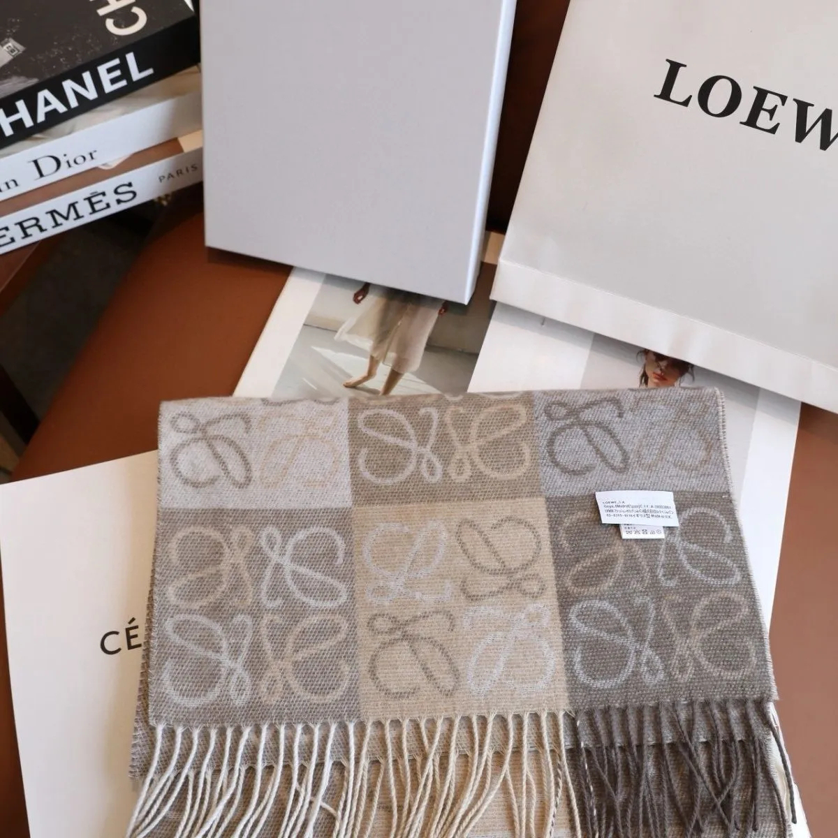 【LOEWE公式旗艦店】ロエベ スカーフ 2本目追加＋2,000円