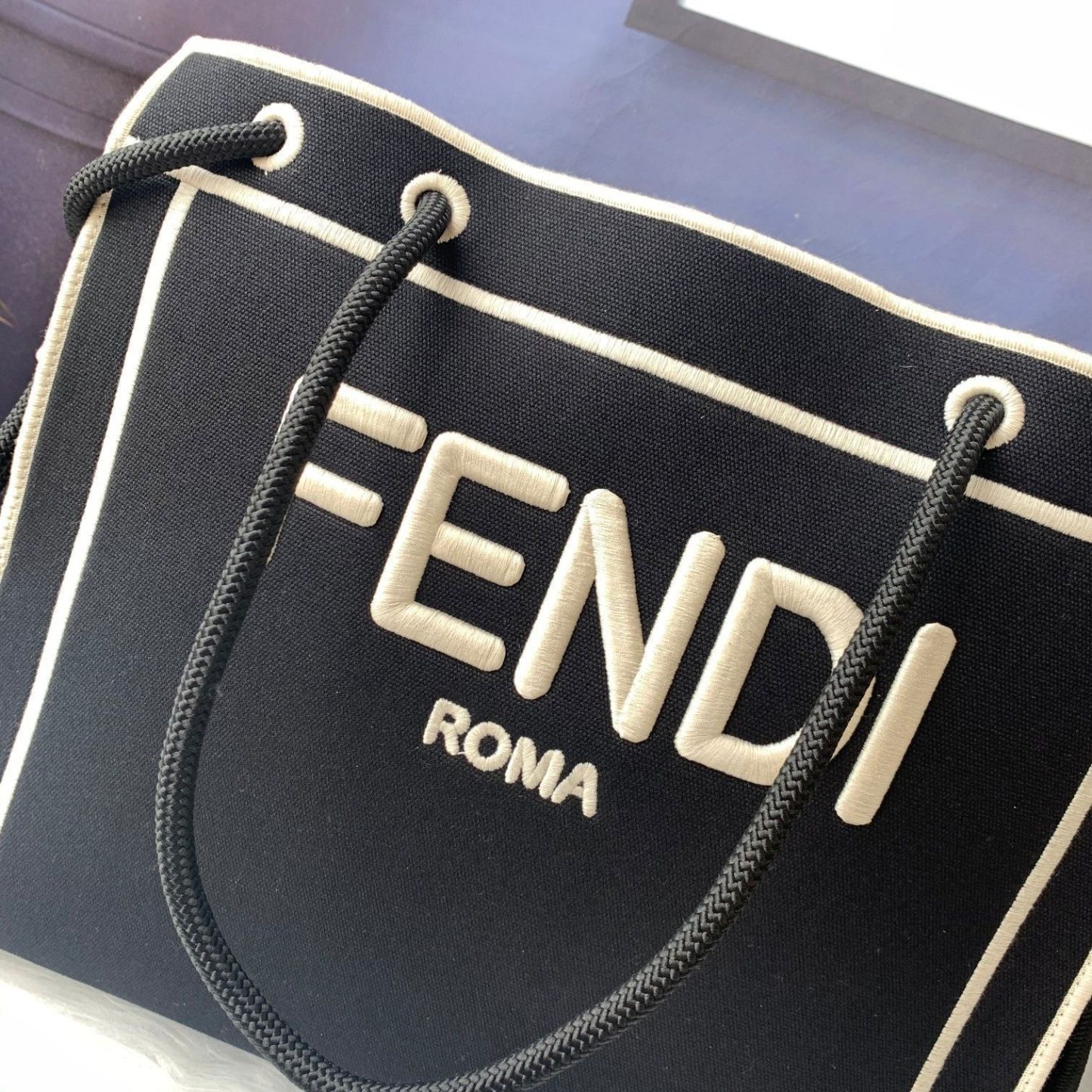 FENDI（フェンディ） ショルダーバッグ 36X13X27CM