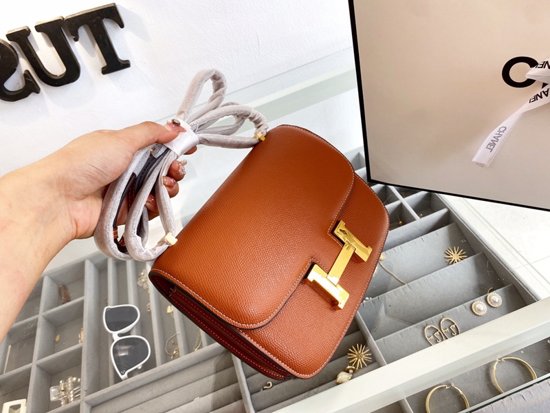 Hermes エルメス ☆ 2021年最新なクラシックな constance ショルダーバッグ 手提げ袋 肩掛け