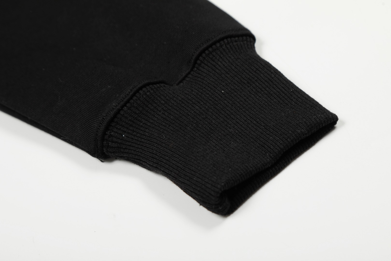 【AMI】刺繍パーカー