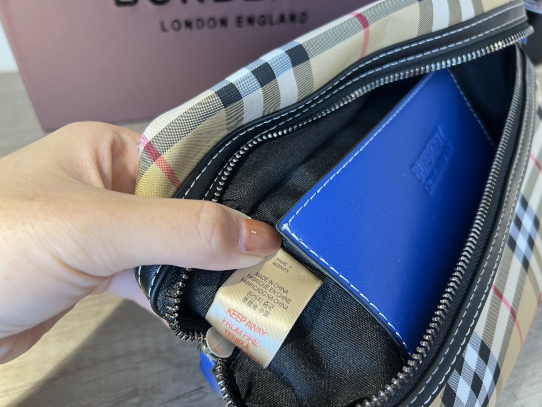 【BUREERRY公式 旗艦店】（バーバリー） ウエストポーチ 28cmX16cm