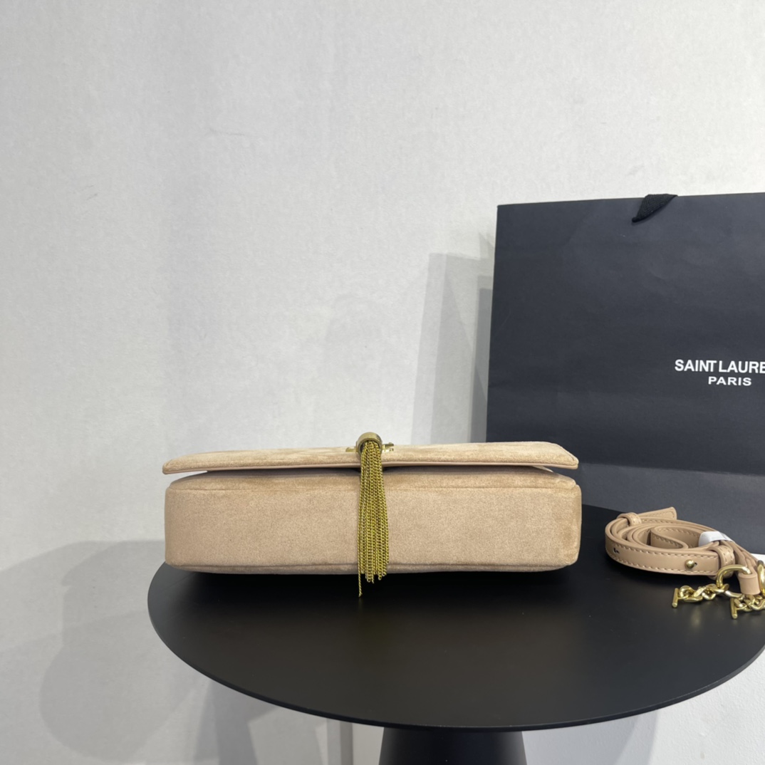 イヴ・サンローラン ブラック スエード モノグラム ミディアム ケイト タッセル バッグ