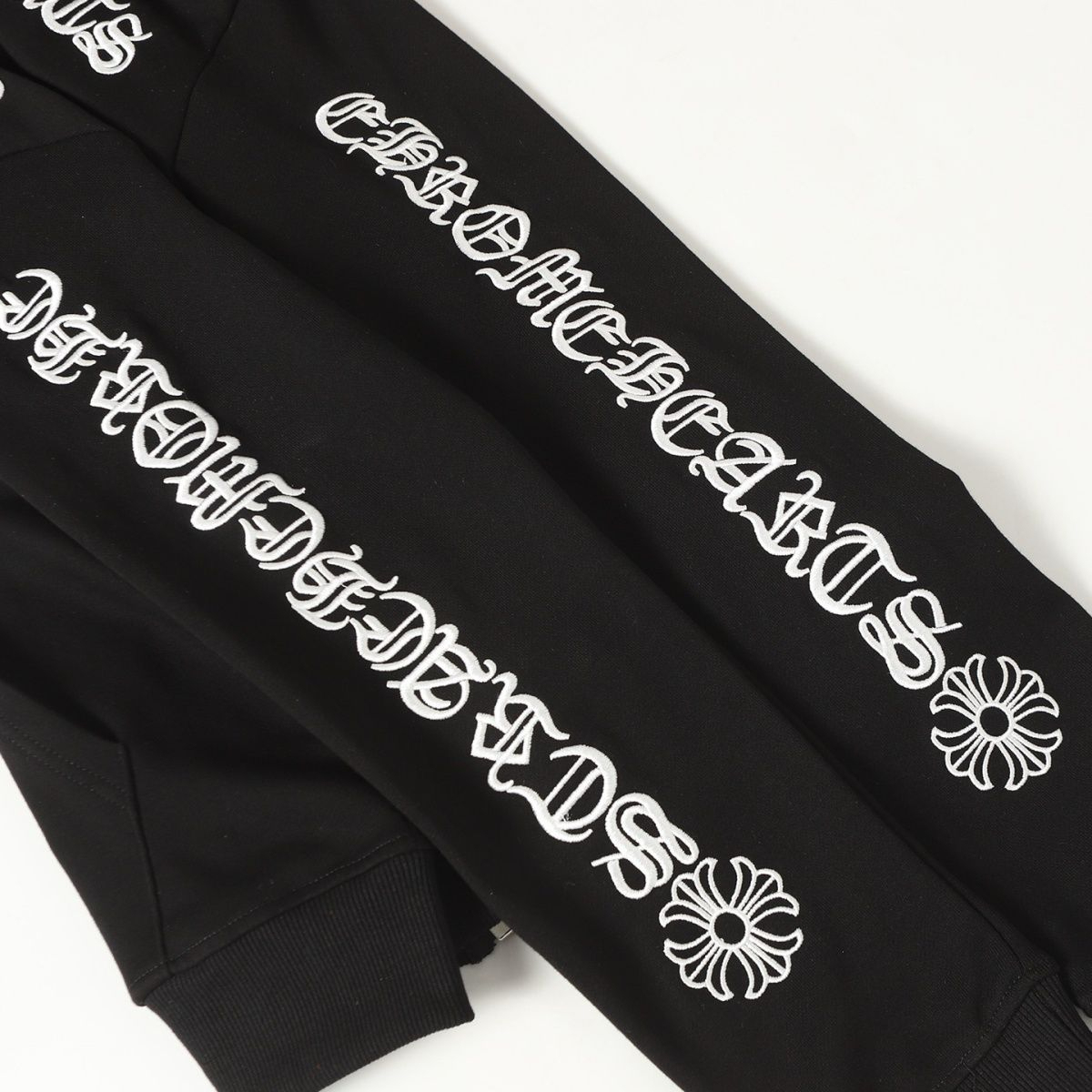 【CHROME HEARTS】パーカー