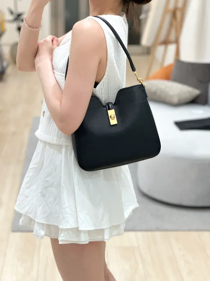 ＊新作＊ CELINE スモール カミーユ 16（セーズ）ソフト バッグ