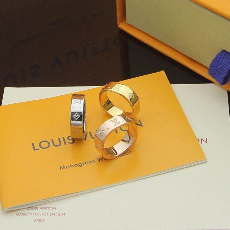 LOUIS VUITTON（ルイヴィトン）リング、ご好評に付き再入荷！