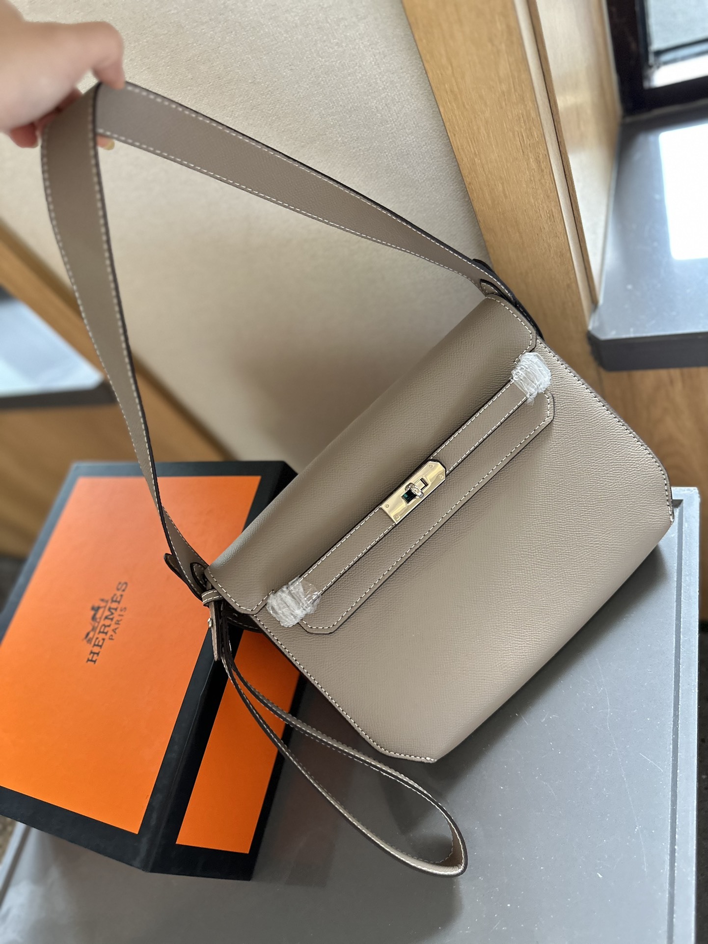≪プレゼントにも◎≫ HERMES ケリー トゥ ゴー バッグ