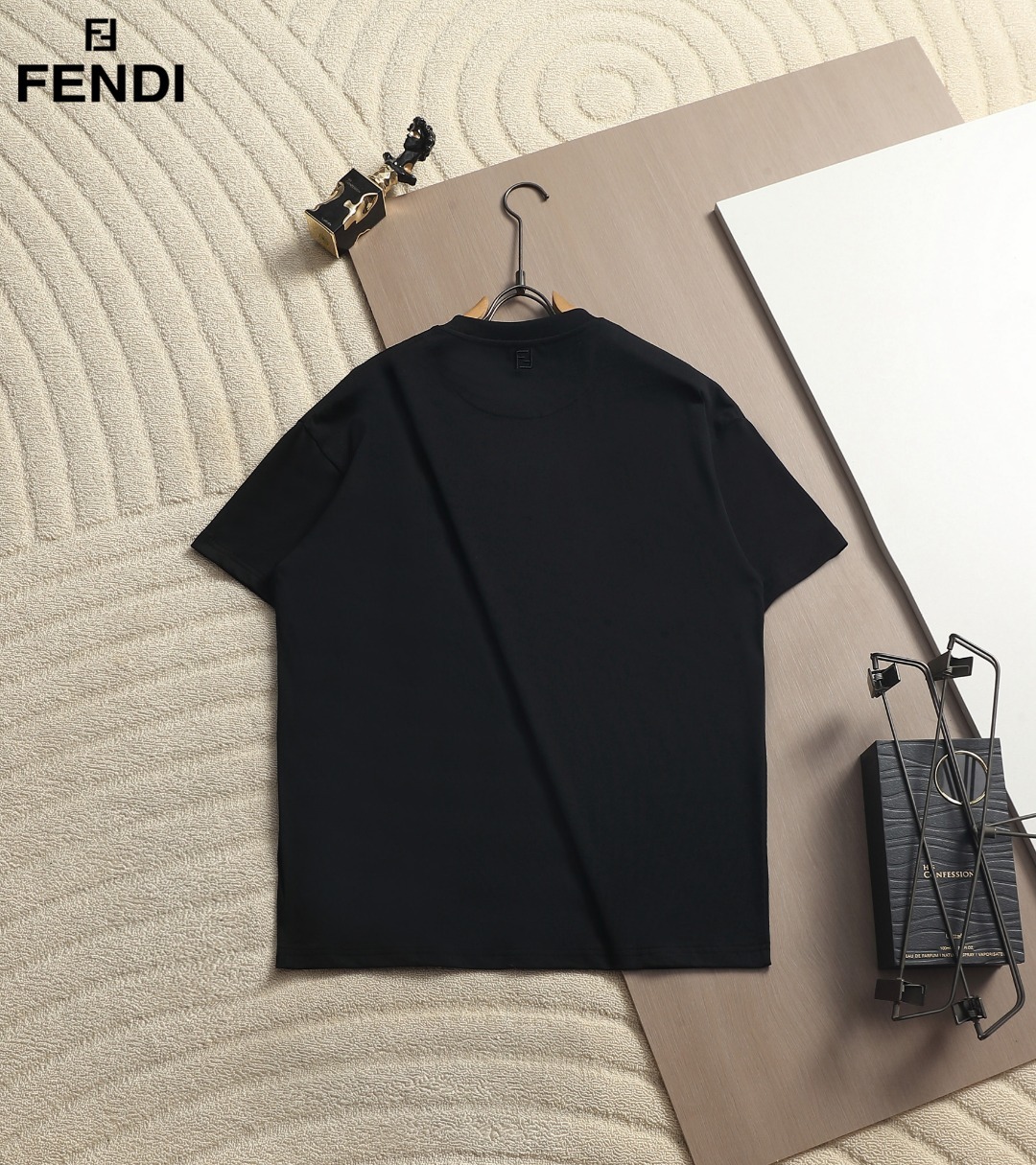 【FENDI】半袖 T シャツ
