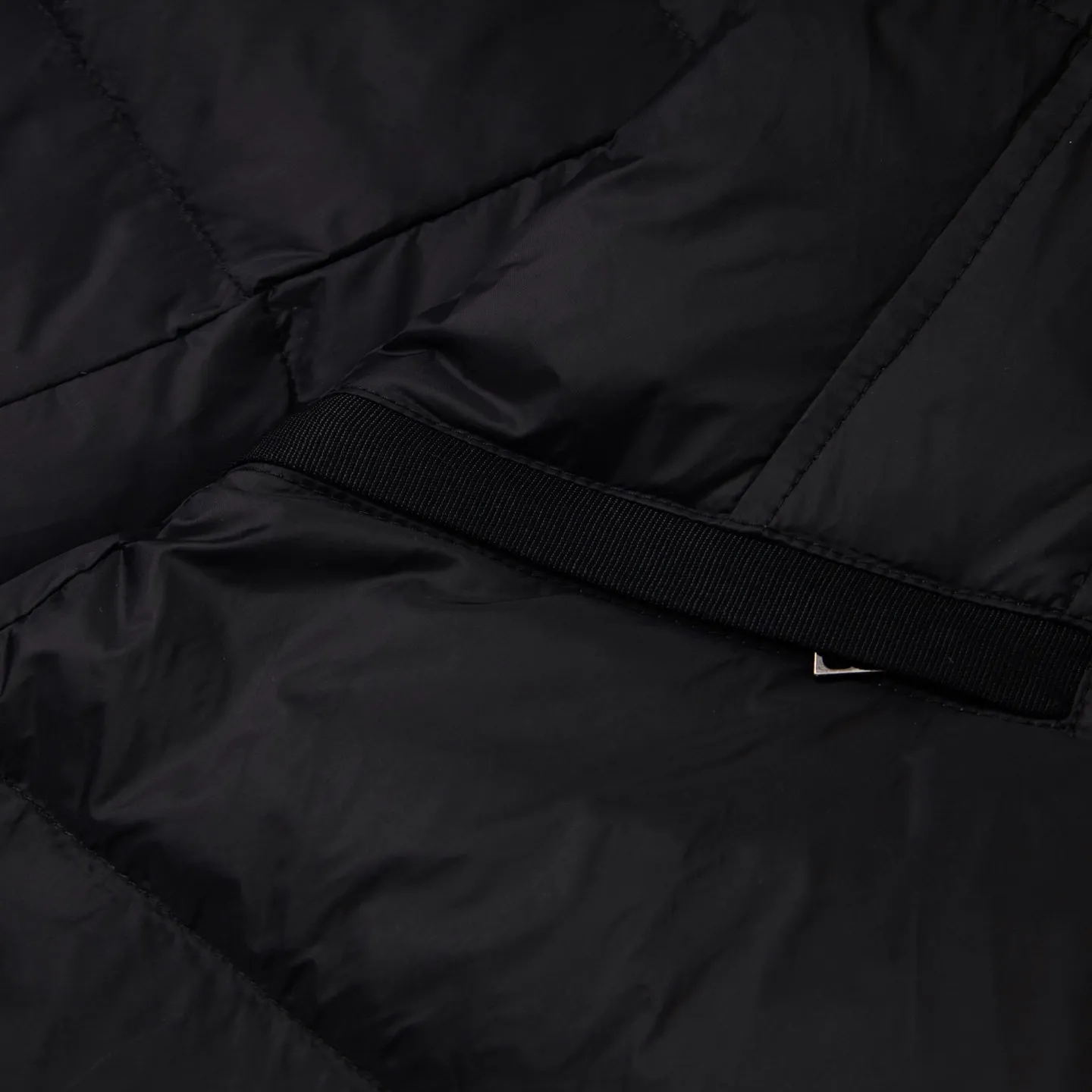 【MONCLER公式 旗艦店】モンクレール ダウンジャケット、ご好評に付き再入荷！