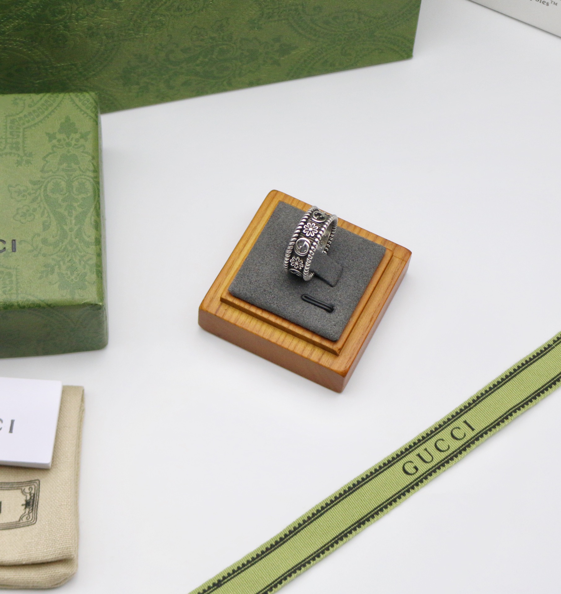 GUCCI インターロッキングG シルバーリング