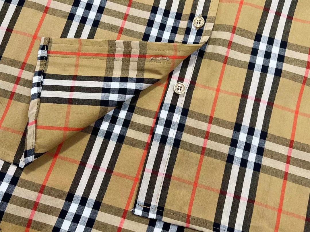 【BURBERRY公式旗艦店】バーバリー シャツ ご好評に付き再入荷！