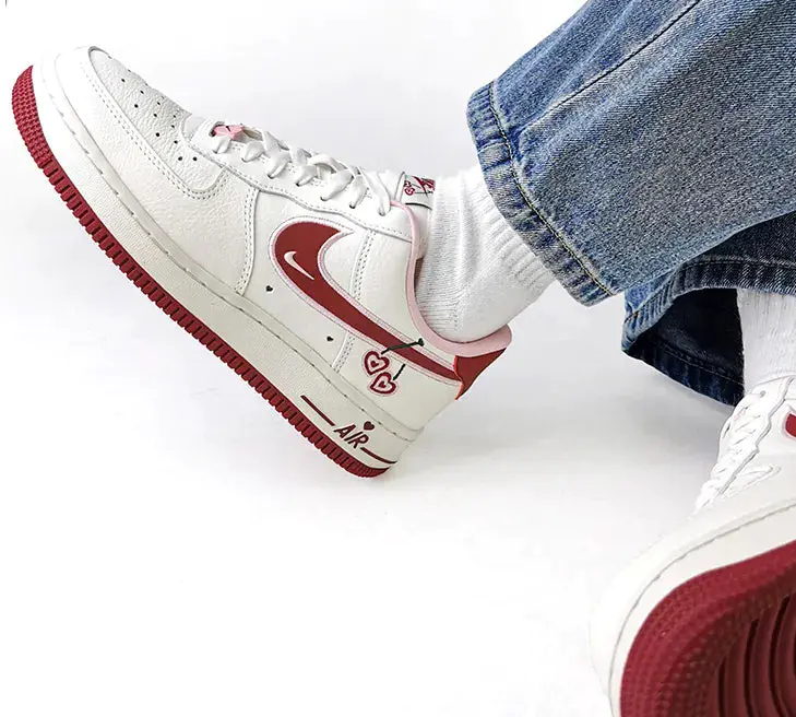 【新作】★ナイキ★WMNS AIR FORCE 1 LOW エアフォースワン バレンタイン