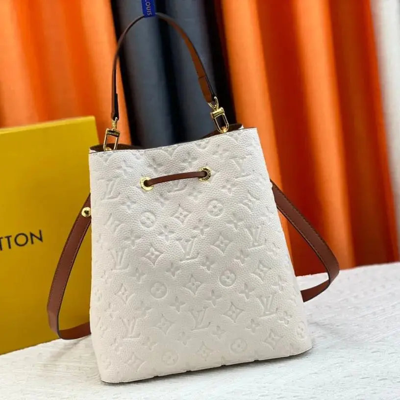 Louis Vuitton お洒落な【ネオノエバッグ MM】レザー 多用途 M45256 M45306 M44022