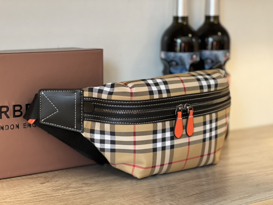 【BUREERRY公式 旗艦店】（バーバリー） ウエストポーチ 28cmX16cm