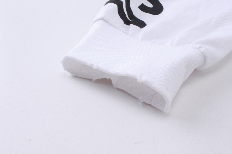 【BALENCIAGA】バレンシアガ 男女兼用、ご好評に付き再入荷！