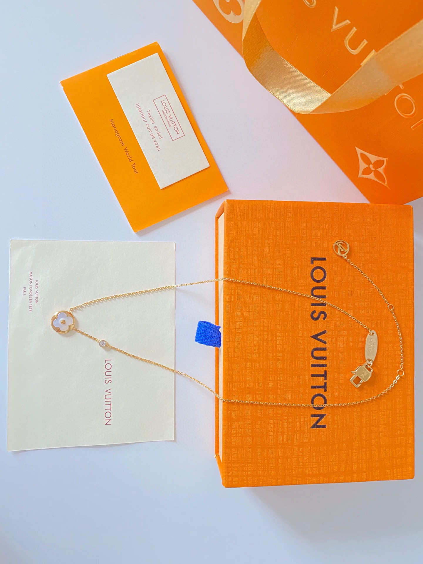 LOUIS VUITTON（ルイヴィトン） シェルネックレス Q93520