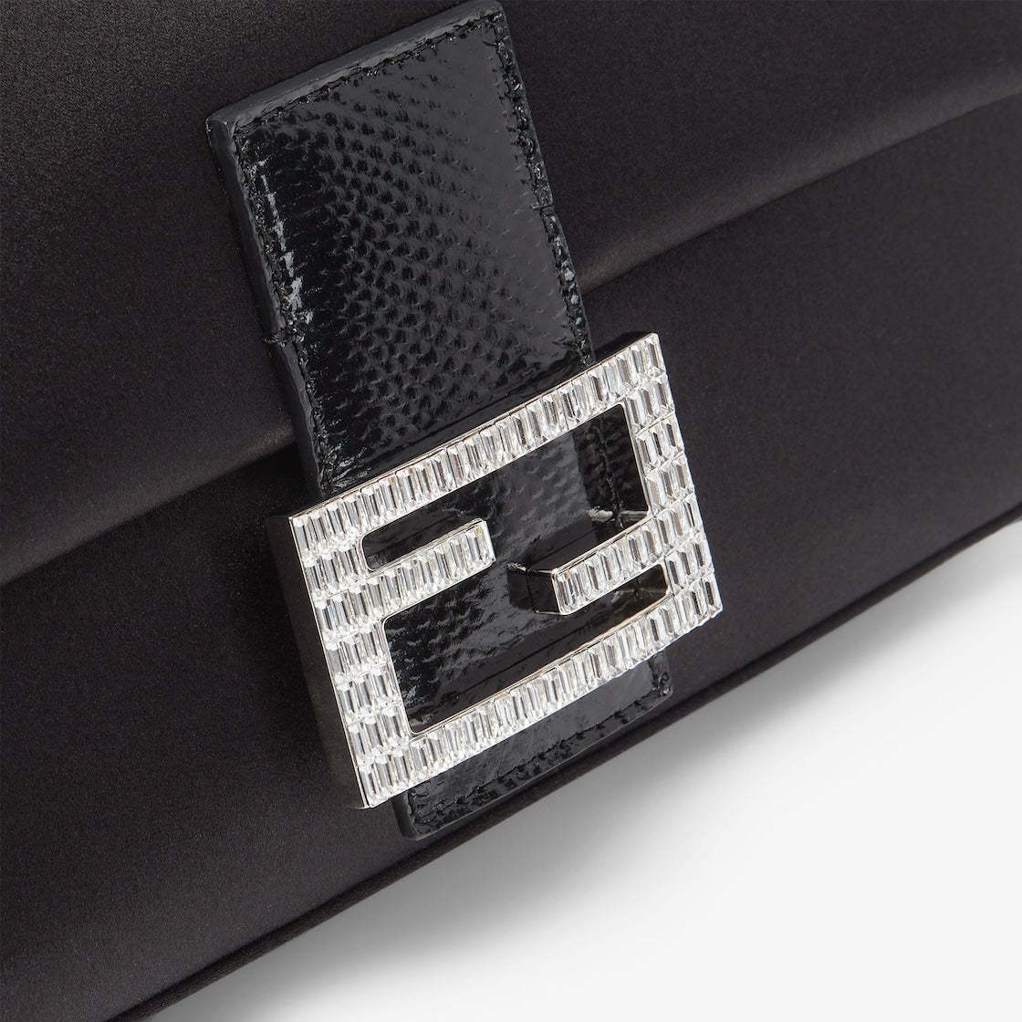 バゲット ブラックサテン Re-Editionバッグ