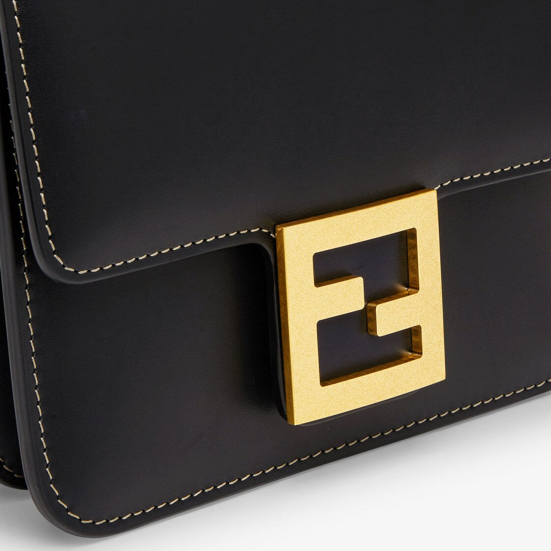 フェンディ ファブ