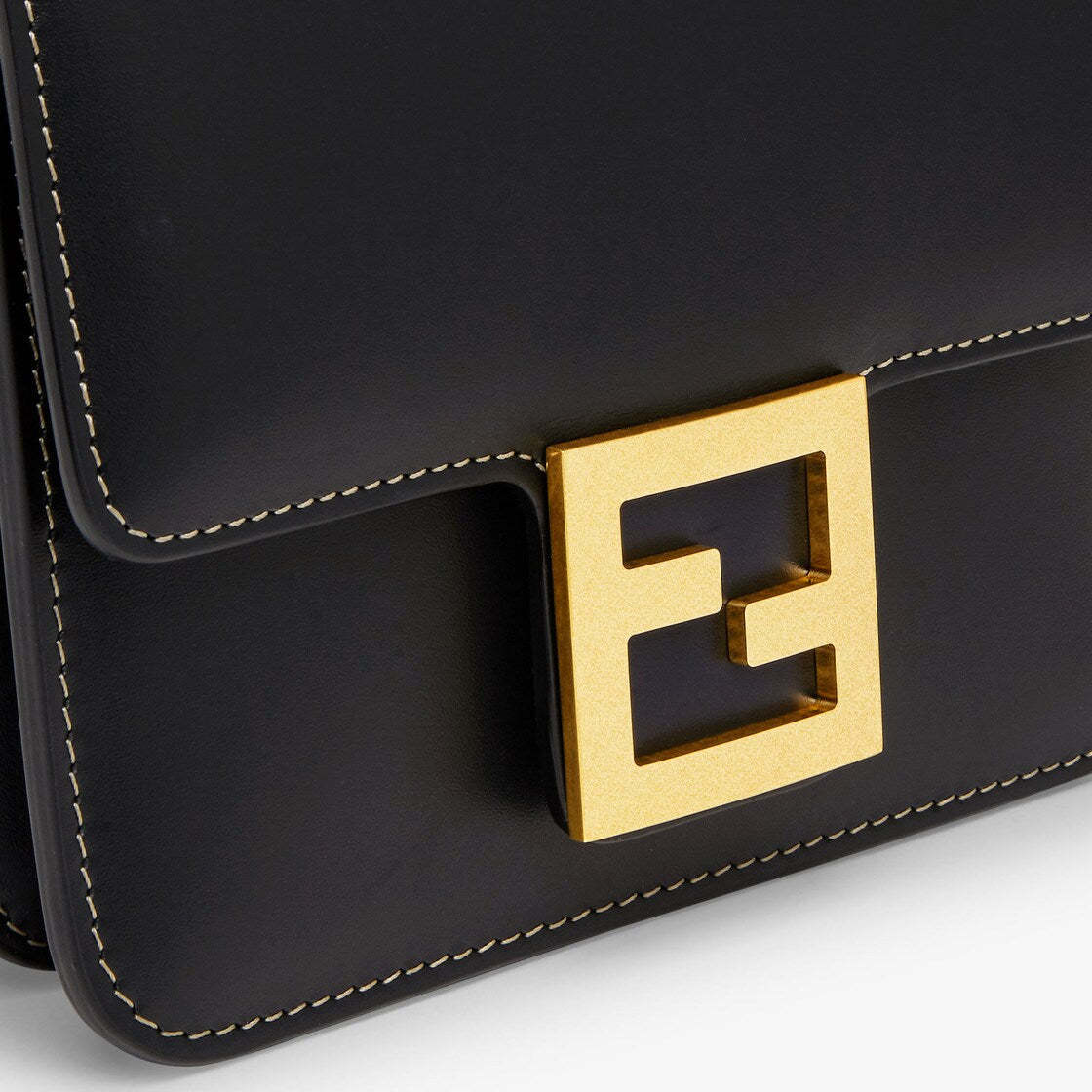 フェンディ ファブ