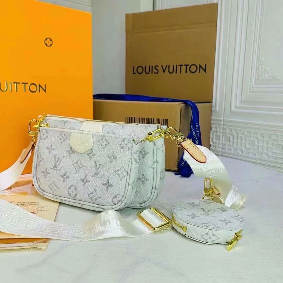 LOUIS VUITTON ルイヴィトン 3点セットのバッグ