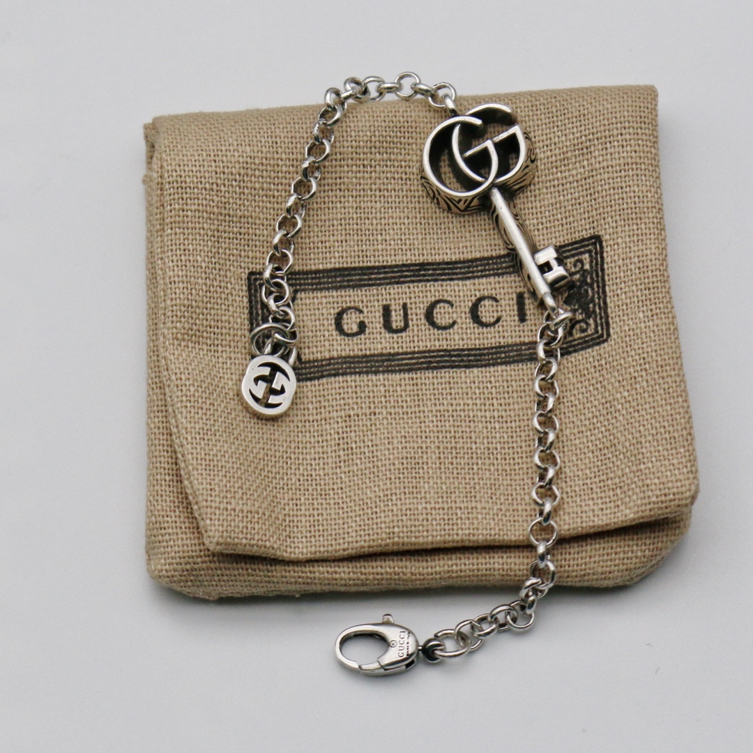 GUCCI ダブルG キー ブレスレット
