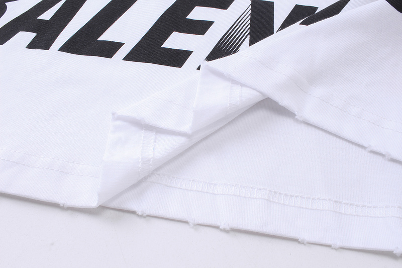 【BALENCIAGA】バレンシアガ 男女兼用、ご好評に付き再入荷！