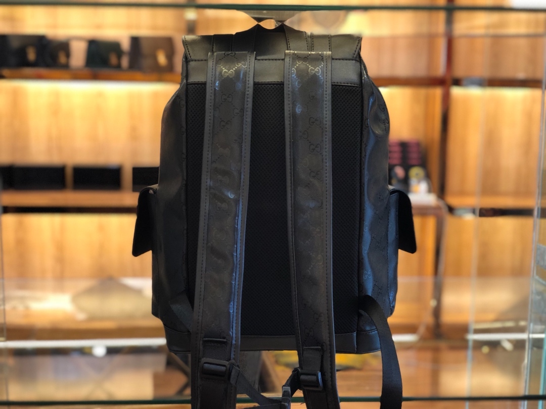 GUCCI(グッチ) バックパック 34*42*16cm