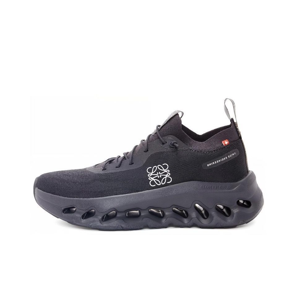 LOEWE ロエベ OUDTILT アウトドアスポーツシューズとカジュアルシューズ