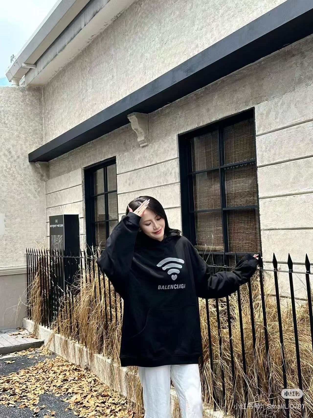 【BALENCIAGA】バレンシアガ パーカー、ご好評に付き再入荷！