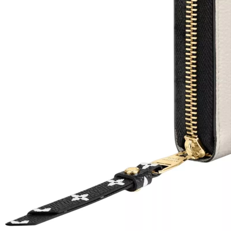 【LOUIS VUITTON】 ラウンド長財布　ジッピー・ウォレット　モノグラムジャイアント・ジャングル　M44745【財布】