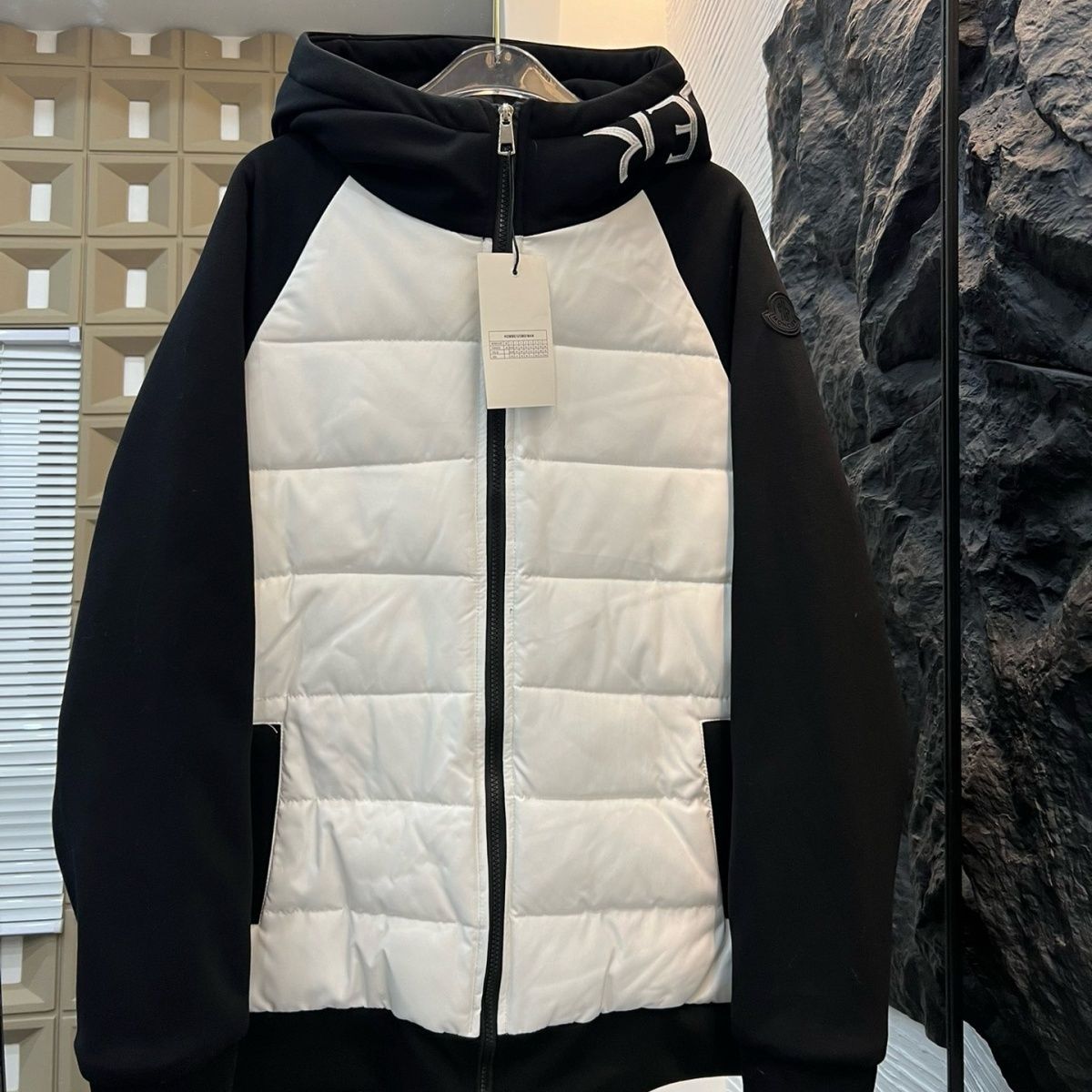 【Moncler】モンクレール 2024 新作スペアリブコットン服 男女兼用