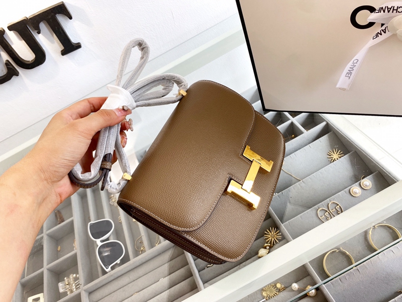 Hermes エルメス ☆ 2021年最新なクラシックな constance ショルダーバッグ 手提げ袋 肩掛け