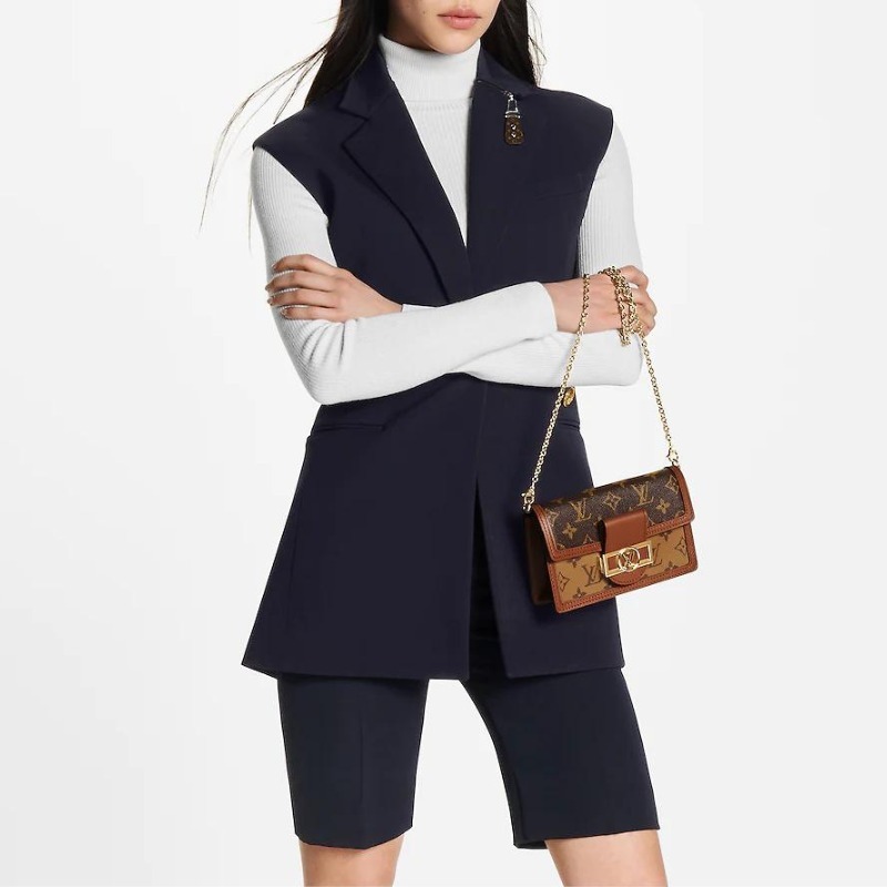 人気！LOUIS VUITTON（ルイヴィトン）Trio メッセンジャーバッグ