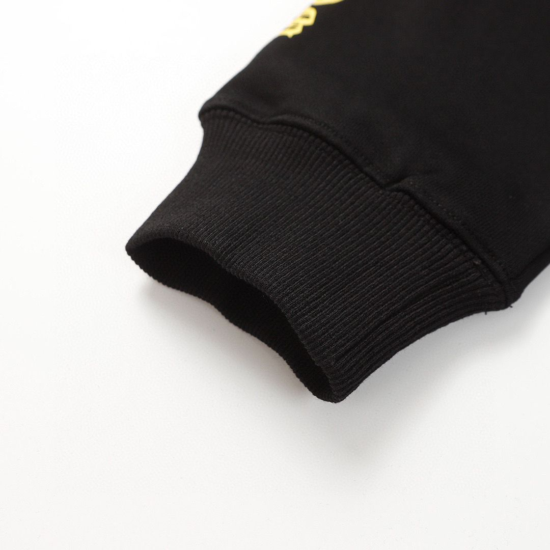 【CHROME HEARTS】パーカー