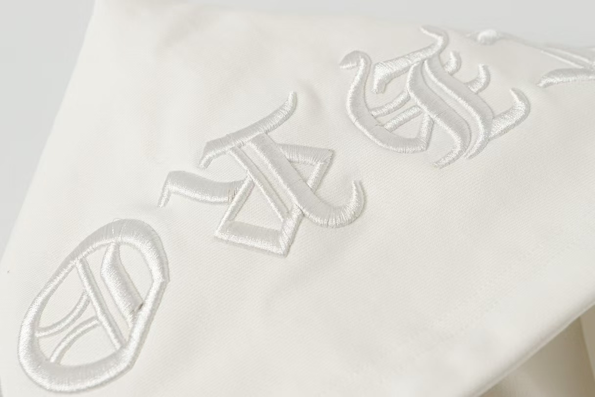 【CHROME HEARTS】クロムハーツ パーカー 男女兼用、ご好評に付き再入荷！