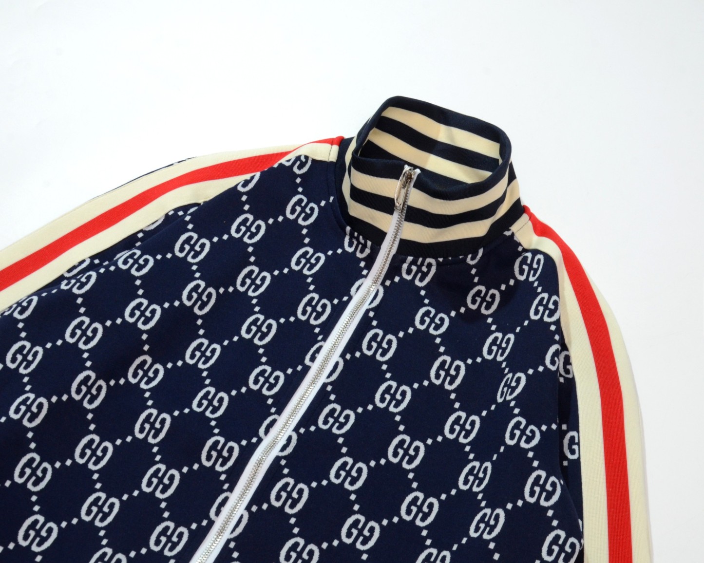 【GUCCI公式旗艦店】グッチ ジャケット ご好評に付き再入荷！