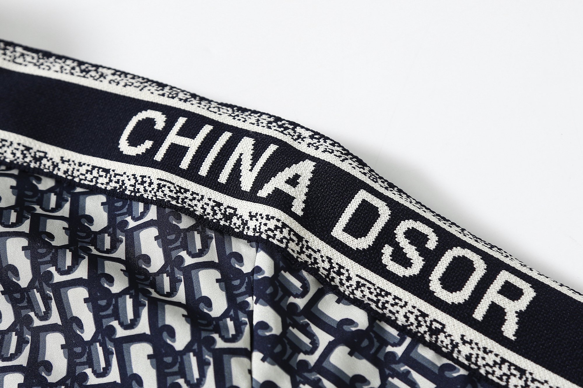 【DIOR公式旗艦店】ディオール ジャケット ご好評に付き再入荷！