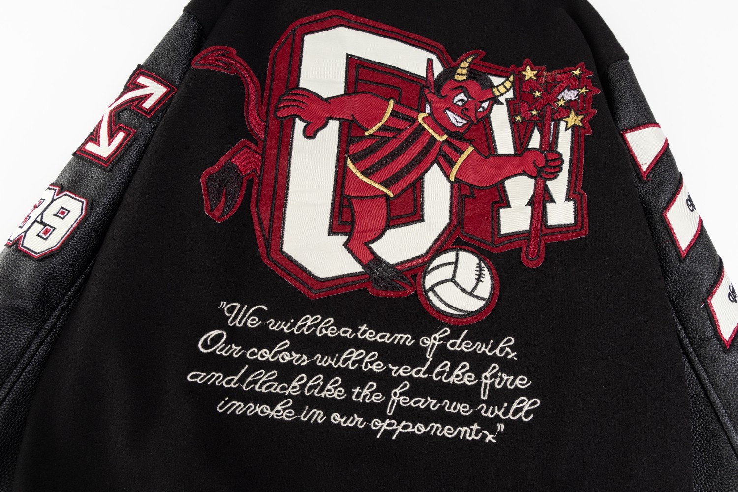 【OFF-WHITE旗艦店】野球服 ジャケット ご好評に付き再入荷！