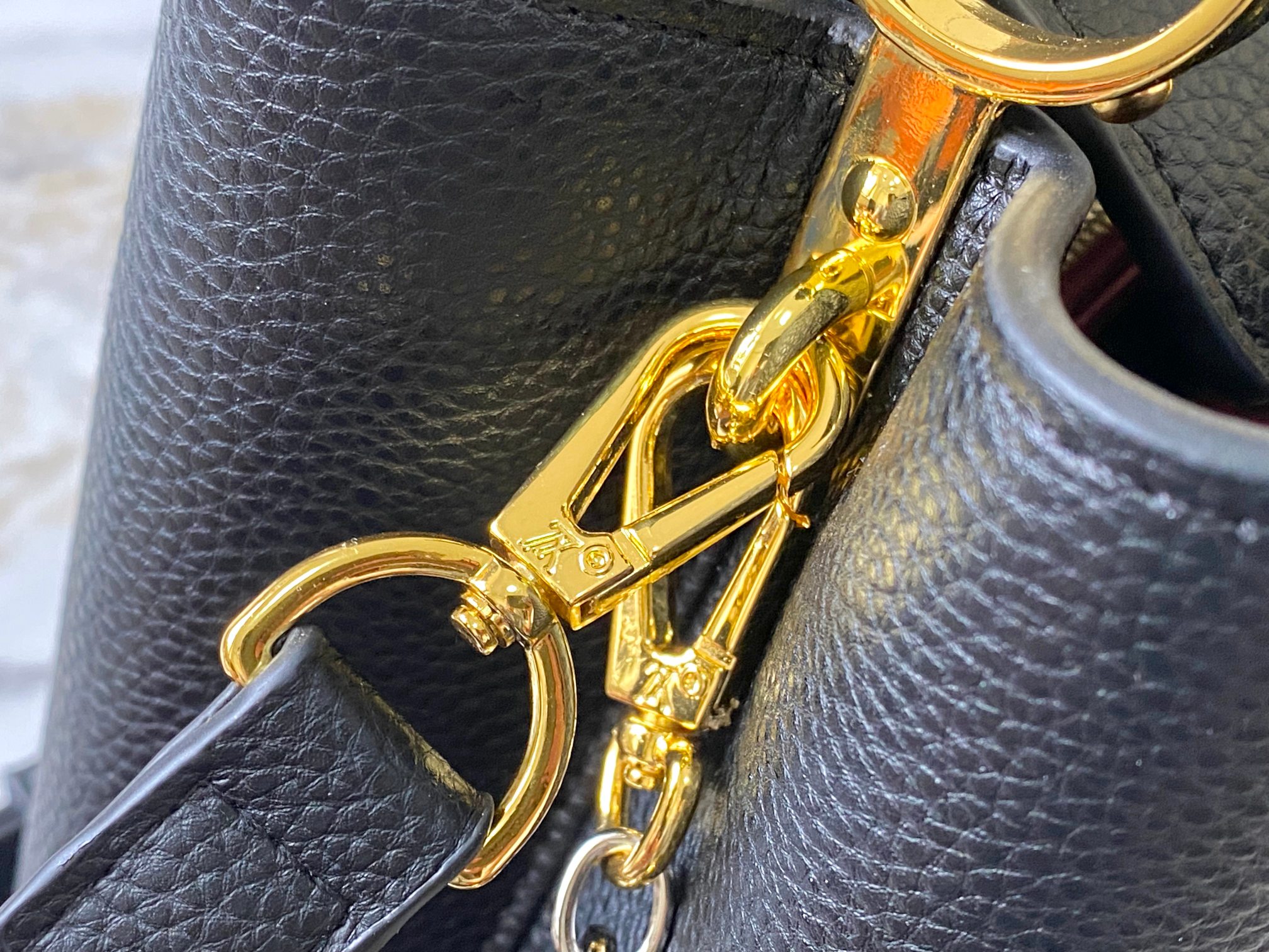 LOUIS VUITTON ルイヴィトン Capucines BB ハンドバッグ M12936