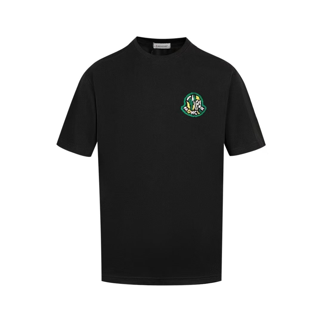【MONCLER旗艦店】モンクレール 半袖Tシャツ ご好評に付き再入荷！