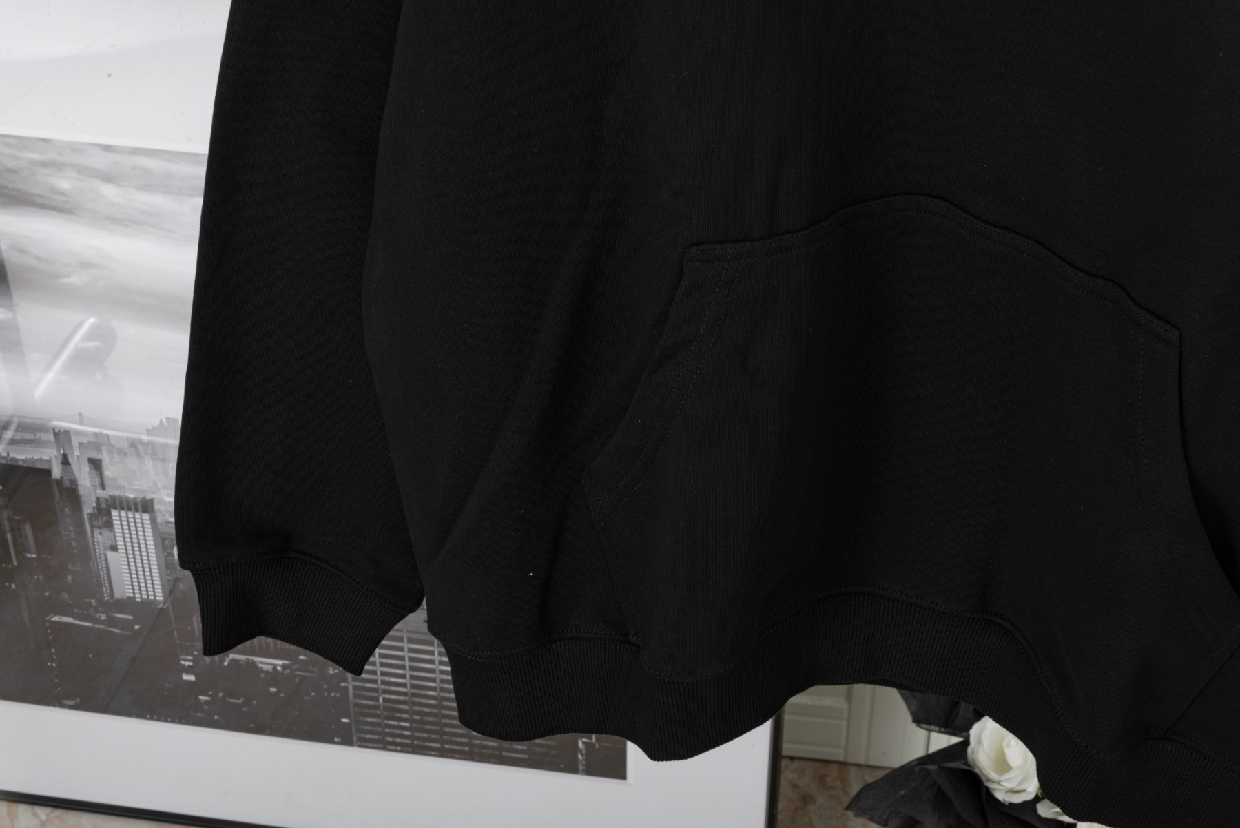 【BALENCIAGA】バレンシアガ パーカー  ご好評に付き再入荷！