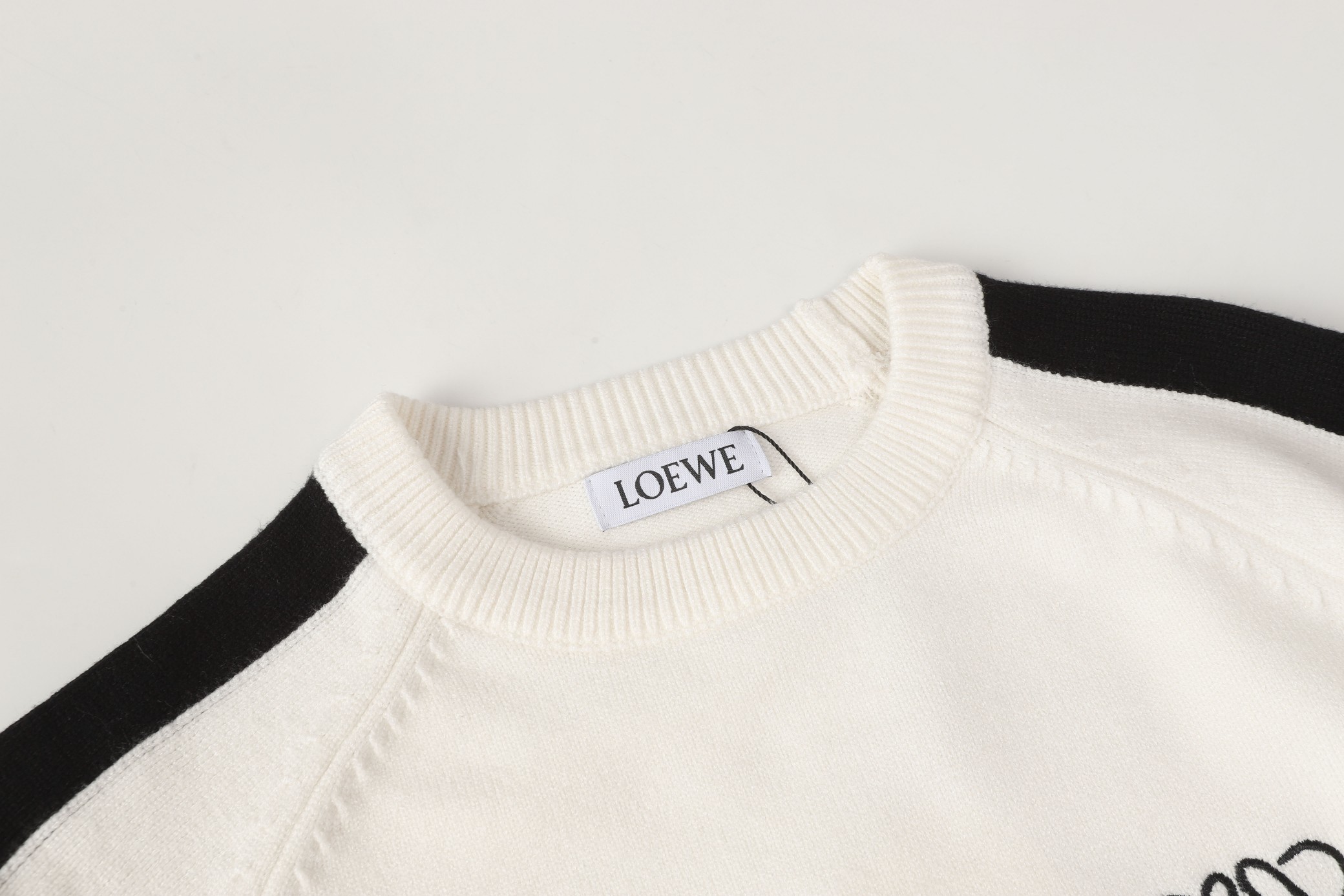 【LOEWE旗艦店】ロエベ セーター 男女兼用 ご好評に付き再入荷！