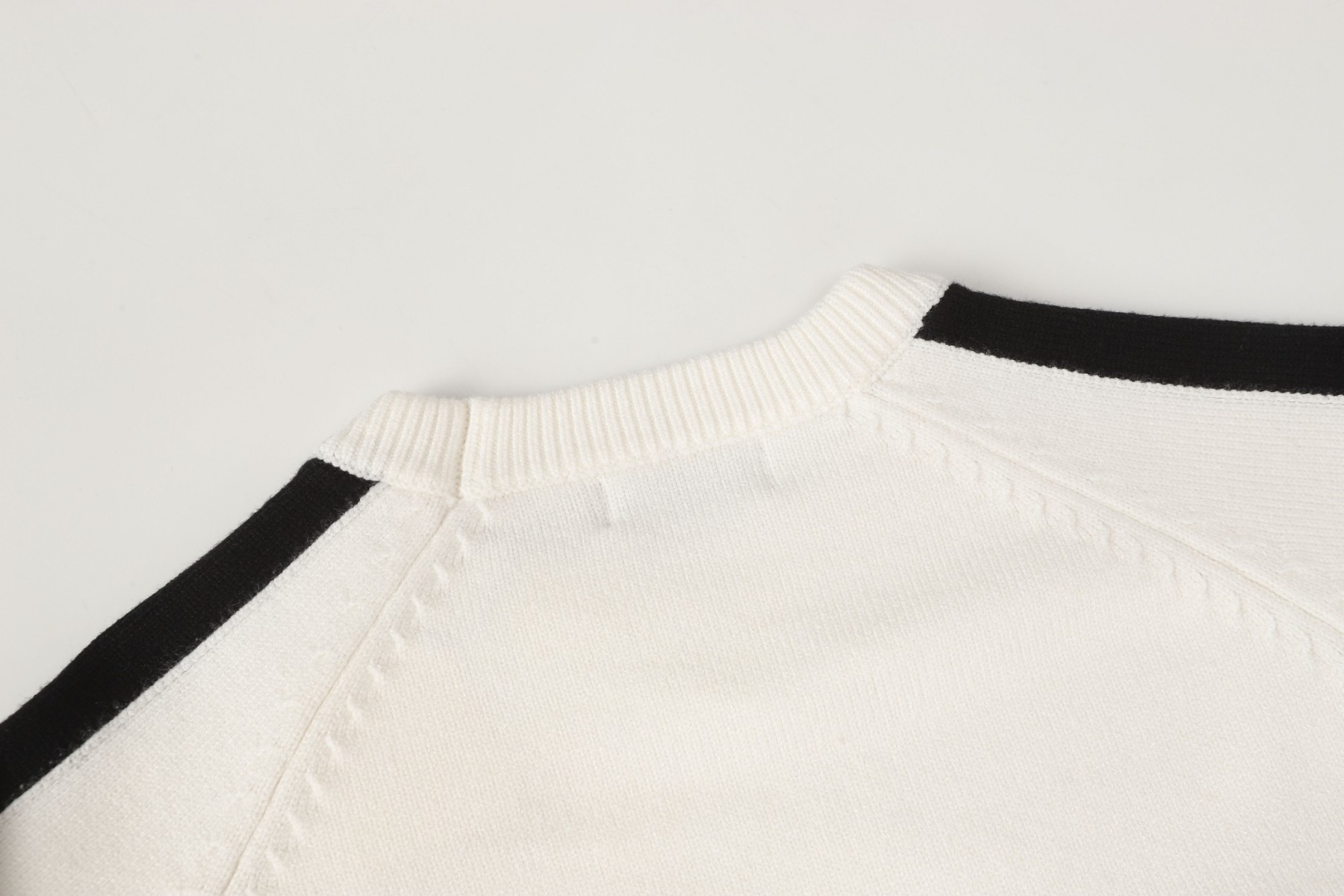 【LOEWE旗艦店】ロエベ セーター 男女兼用 ご好評に付き再入荷！