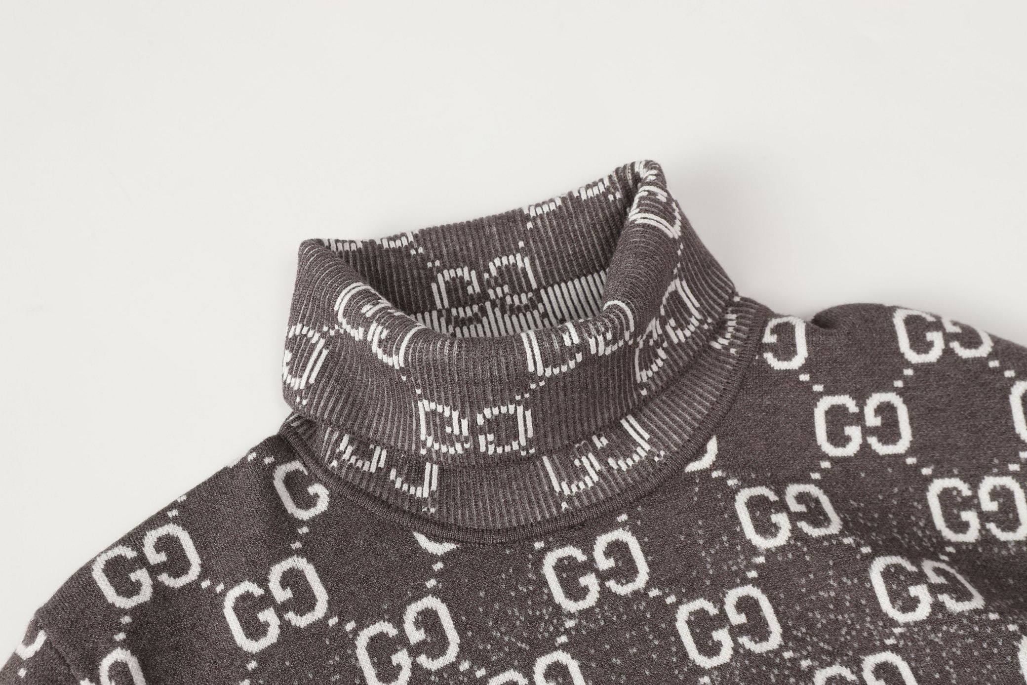 【GUCCI旗艦店】グッチ セーター 男女兼用 ご好評に付き再入荷！