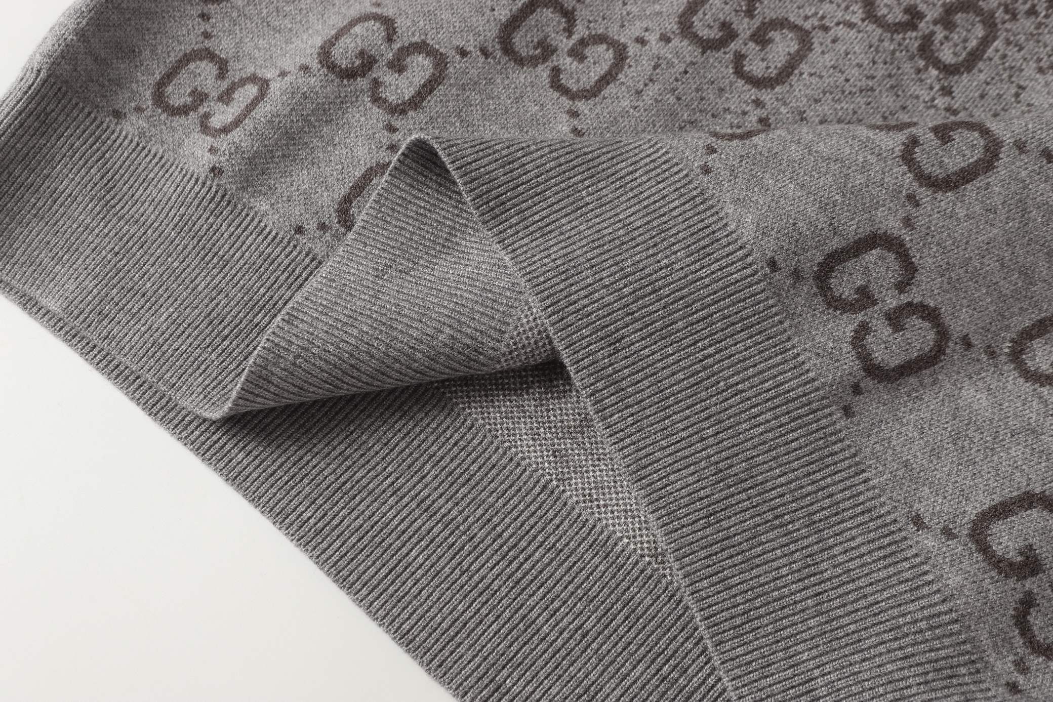 【GUCCI旗艦店】グッチ セーター 男女兼用 ご好評に付き再入荷！